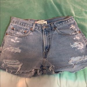 Distressed Vintage Levi’s 505 Shorts